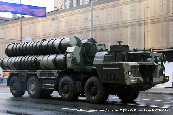 Israel habría impactado el sistema S-300 de Irán