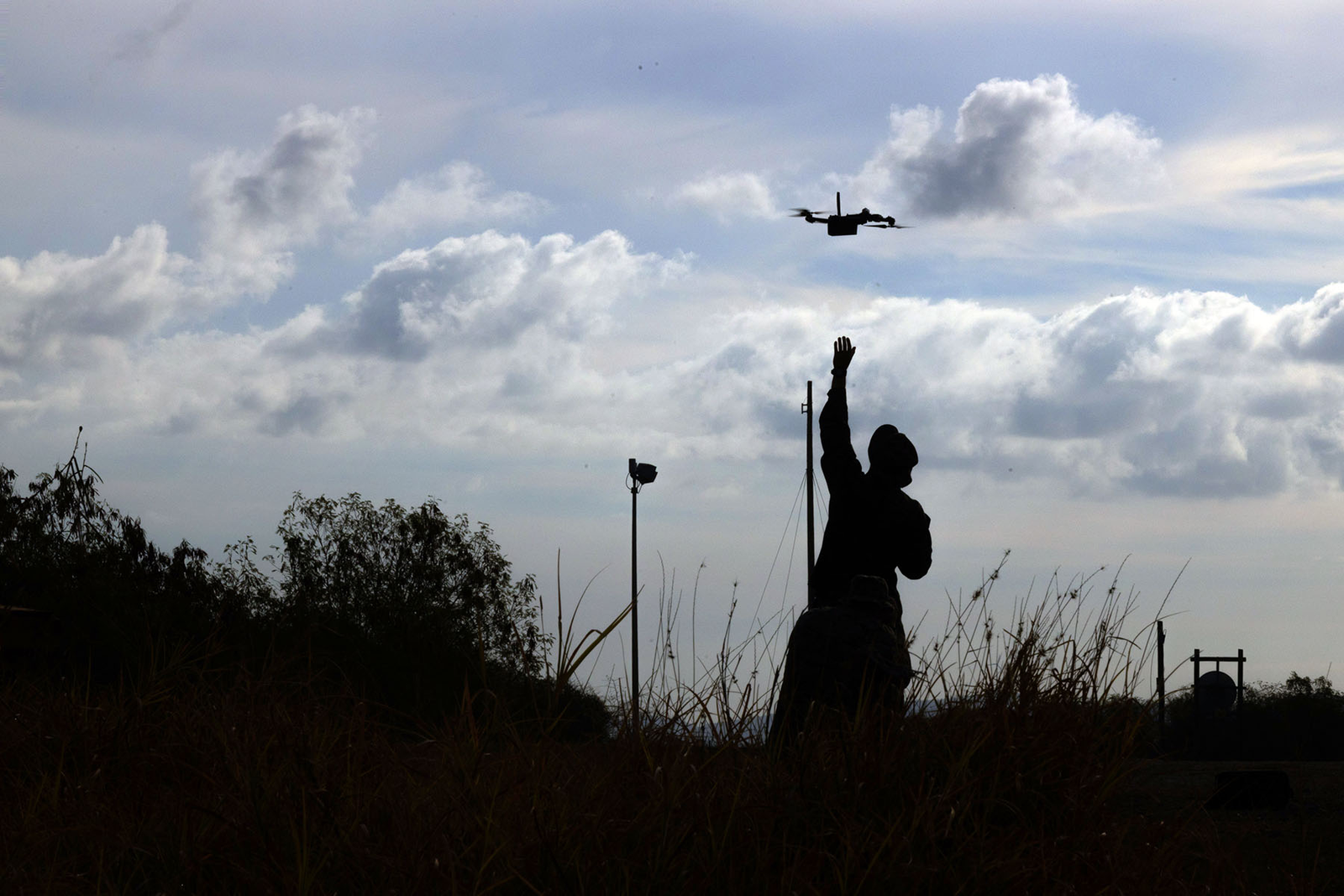 Auterion firmó contrato con Ucrania para la entrega de kits de guía por IA para drones