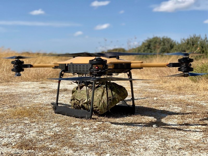 La Marina Real británica y el Ejército de EUA prueban el VANT de reabastecimiento en combate