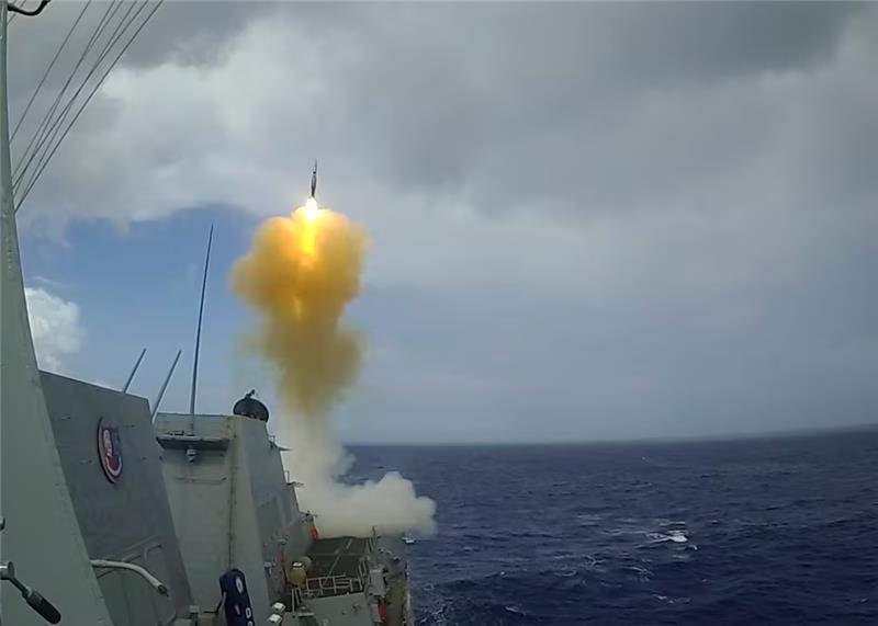 Alemania y Estados Unidos evalúan integración naval del IRIS-T en el sistema Mk41
