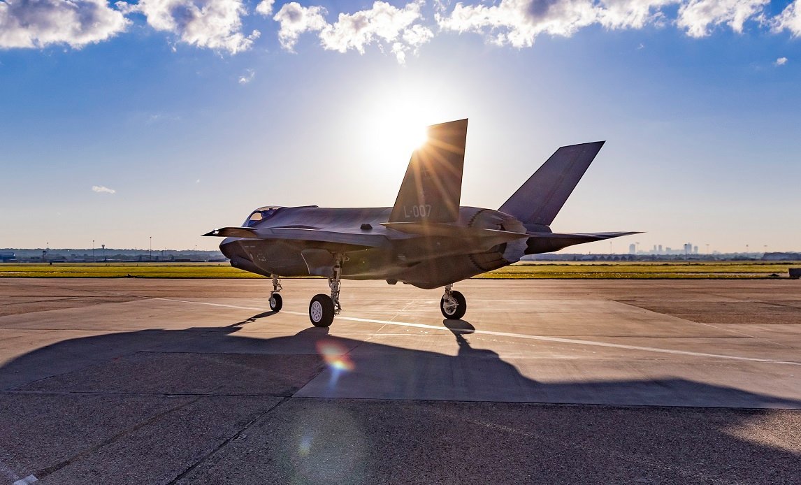 Dinamarca autoriza la compra de 16 cazas F-35