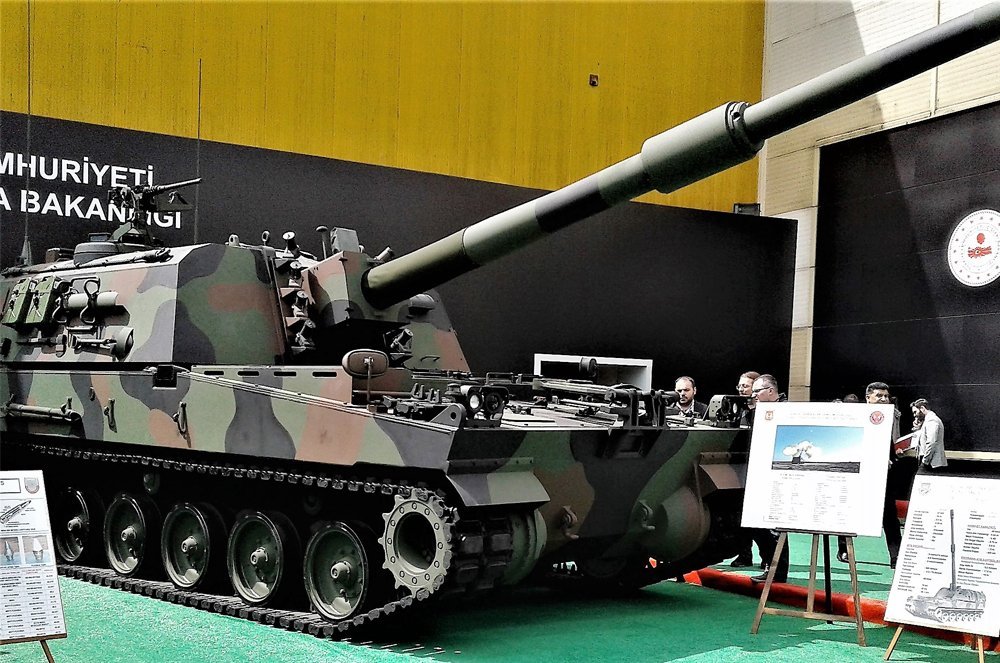 Ucrania interesado en el obús autopropulsado T-155 Fırtına de Turquía