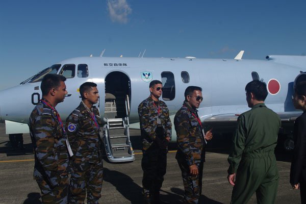 Japón proporciona adiestramiento en operaciones de rescate a Sri Lanka