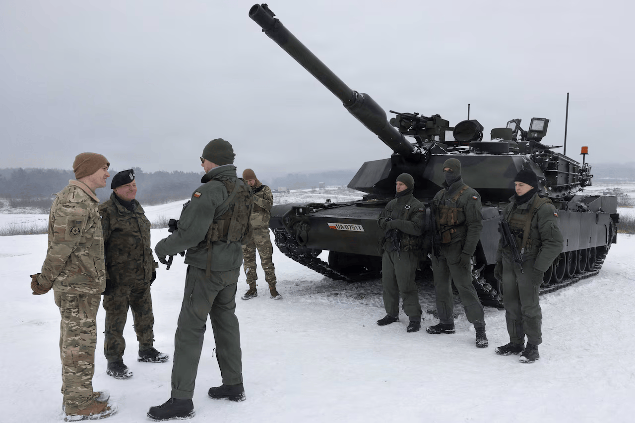 Estados Unidos y Polonia realizan entrenamiento de fuego real con tanques y sistemas aéreos no tripulados