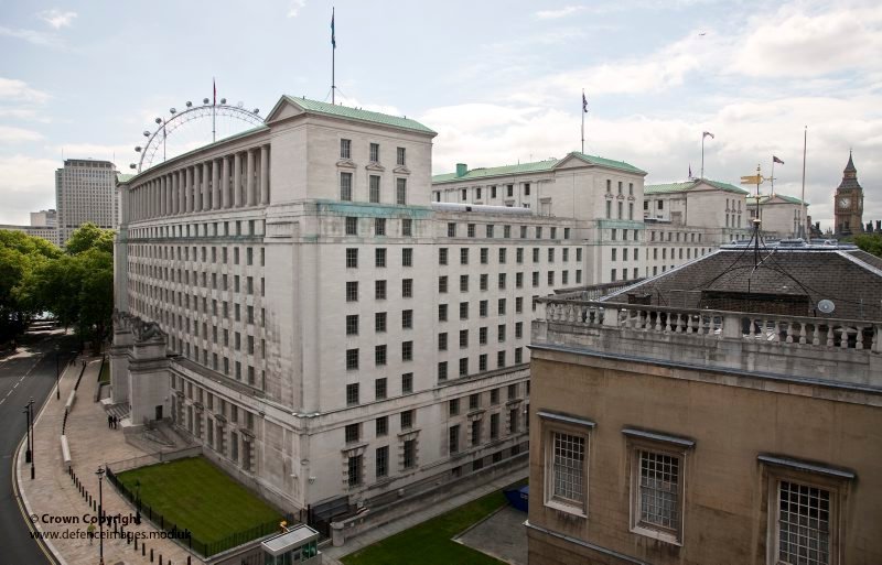 Ministerio de Defensa podría perder hasta £1.500 millones anuales por fraude