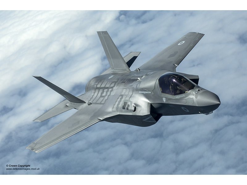 Ministro de Defensa niega botón de apagado en F-35