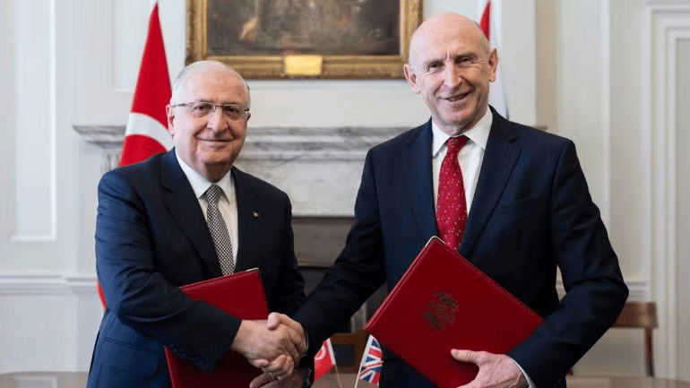 Reino Unido y Turquía formalizan acuerdo de apoyo y formación para la incorporación del Eurofighter Typhoon