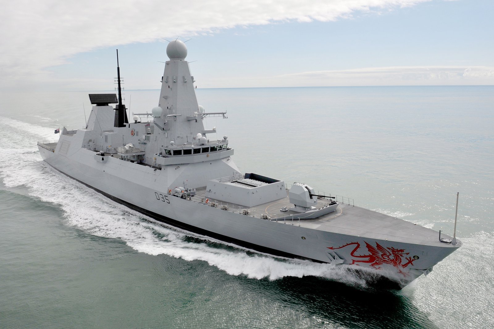 Reino Unido reposiciona el HMS Dragon hacia Oriente Medio