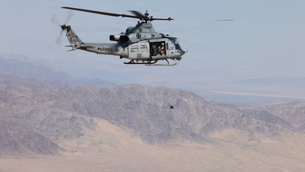 Estados Unidos evalúa helicópteros como nodos de mando para VANT FPV